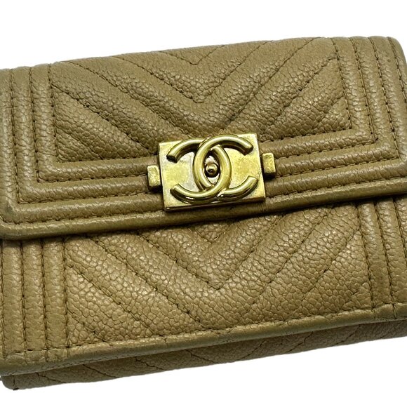 CHANEL Boy Flap Wallet Quilted Caviar Beige - Preowned, Box, Dust Bag - Picture 2 of 11